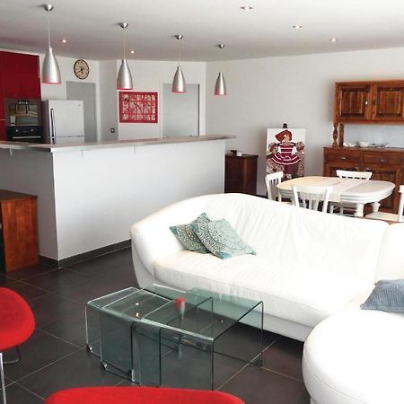 Awesome Apartment In Sauvian With Wifi エクステリア 写真