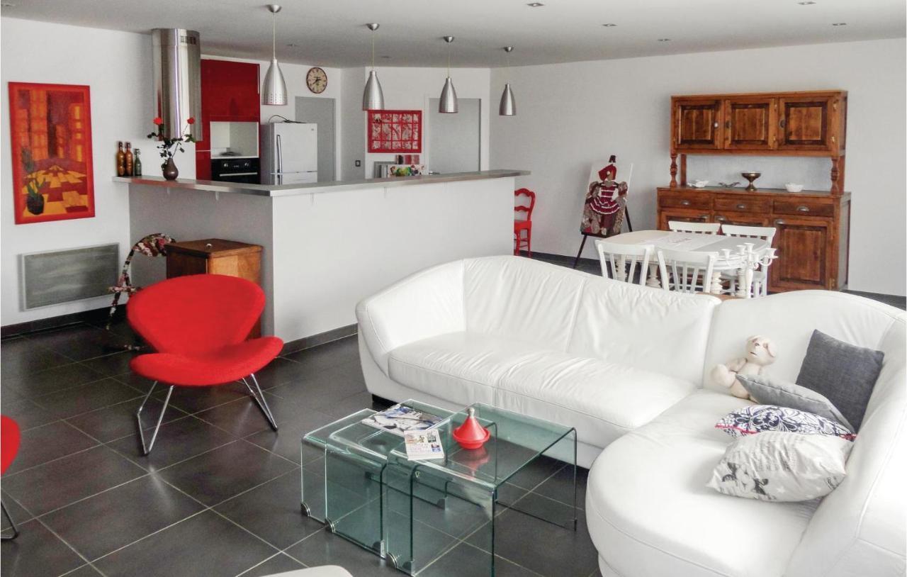 Awesome Apartment In Sauvian With Wifi エクステリア 写真