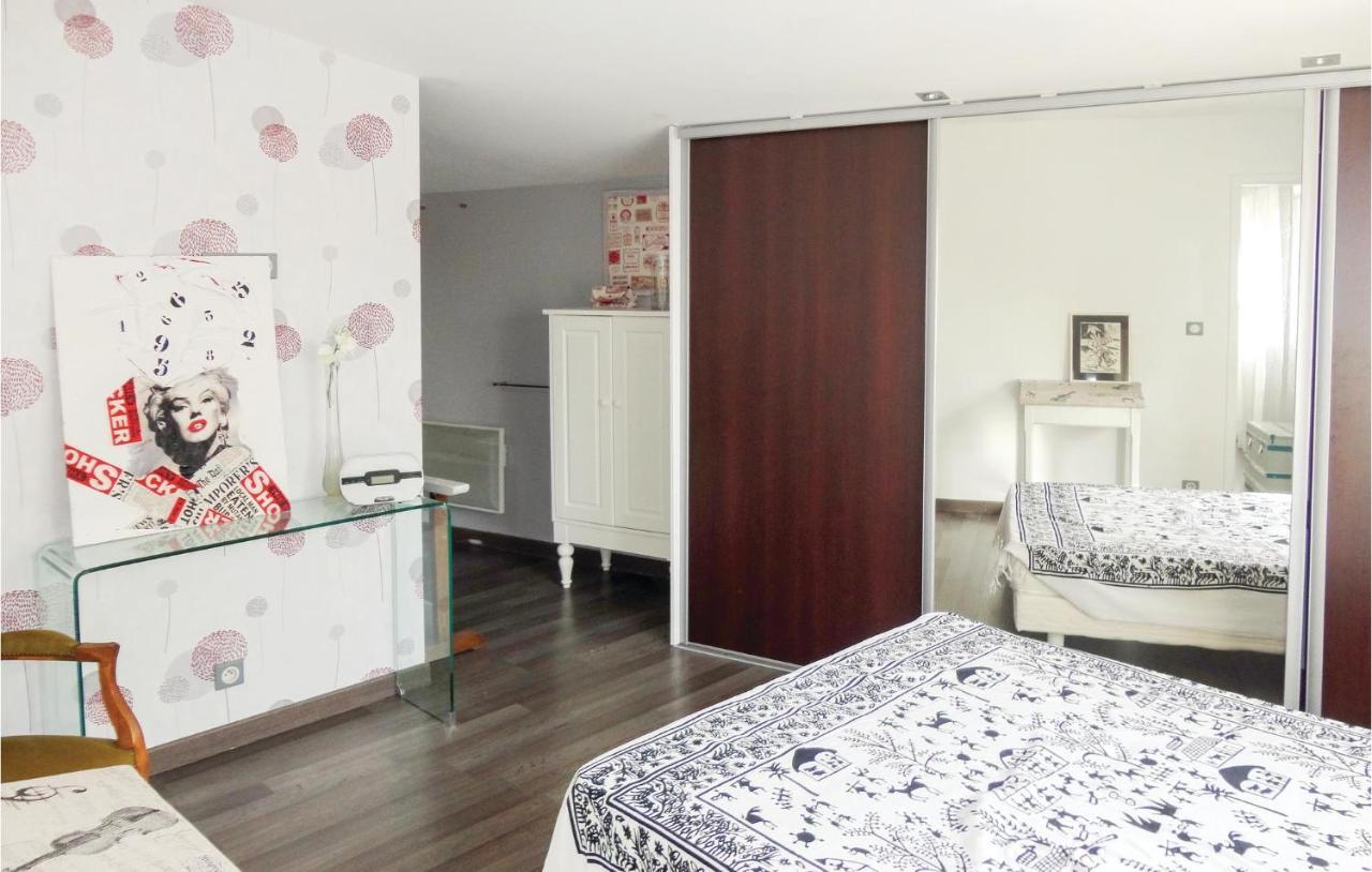 Awesome Apartment In Sauvian With Wifi エクステリア 写真
